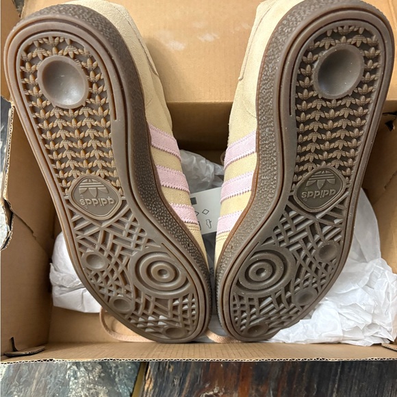 Adidas Handball Spezial Women’s 9 New w/ Box Retro Gum Sole - Picture 3 of 6